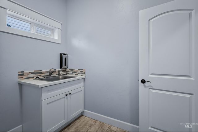 1623 W Young Ave, Nampa, ID 83651