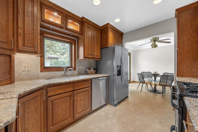 1805 Brockman Avenue, Marion, IA 52302