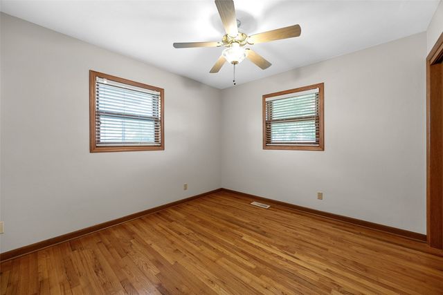 1805 Brockman Avenue, Marion, IA 52302