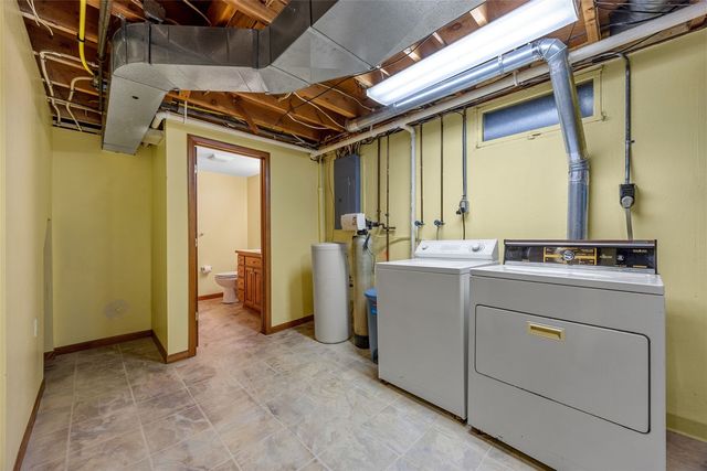 1805 Brockman Avenue, Marion, IA 52302