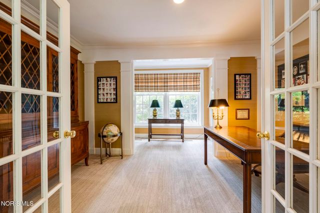 3000 Valley View Drive, Ottawa Hills, OH 43615