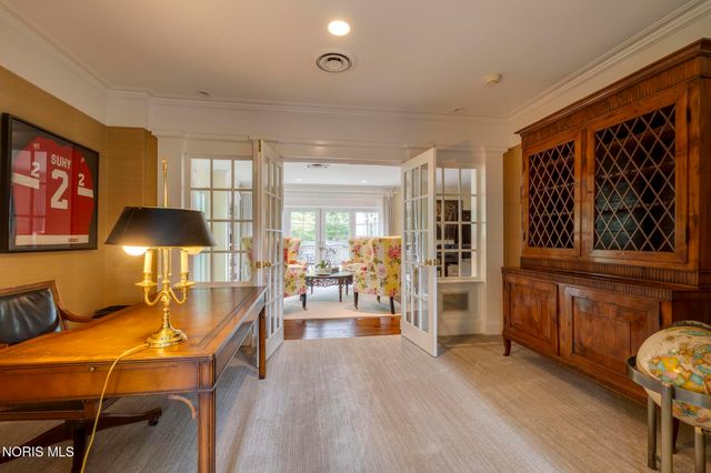 3000 Valley View Drive, Ottawa Hills, OH 43615