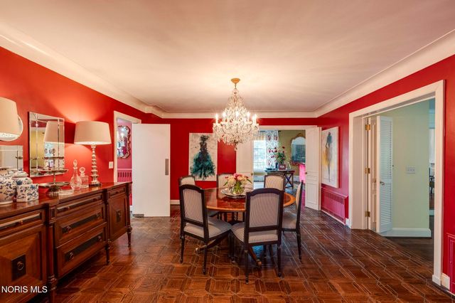 3000 Valley View Drive, Ottawa Hills, OH 43615