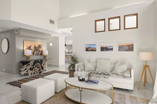 7911 El Paseo Grande, La Jolla, CA 92037