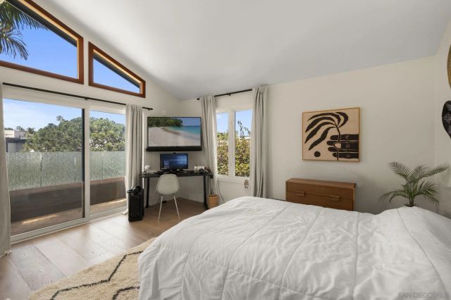 7911 El Paseo Grande, La Jolla, CA 92037