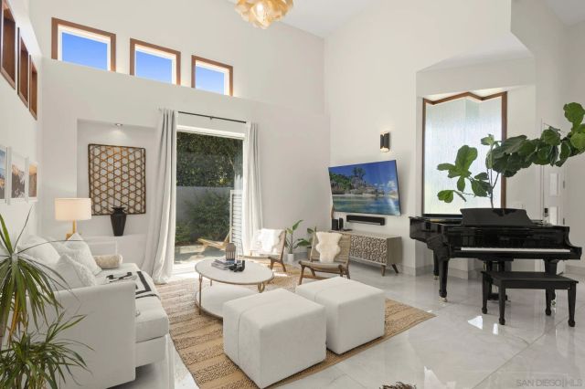 7911 El Paseo Grande, La Jolla, CA 92037