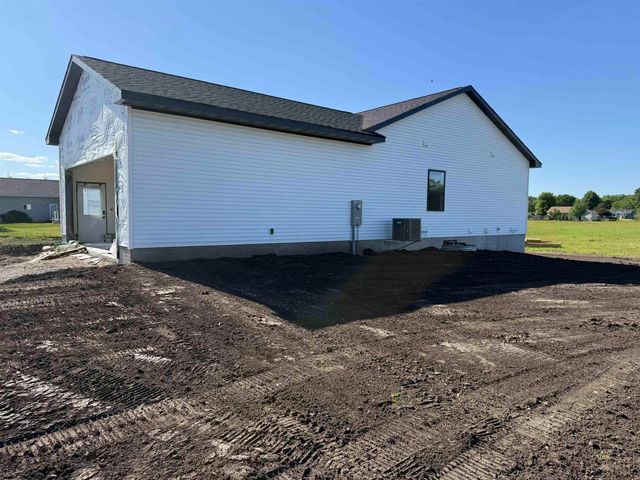 849 Hunter Drive, Evansdale, IA 50707