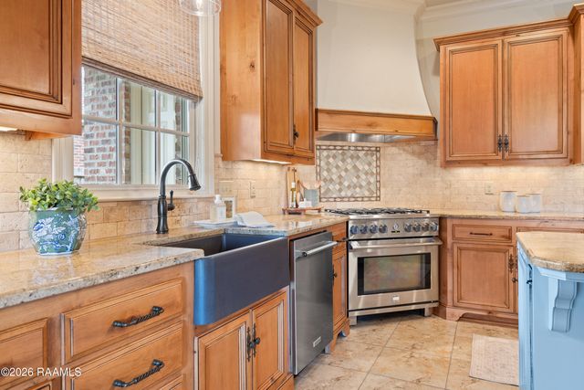 102 Marble Creek Cove, Lafayette, LA 70508