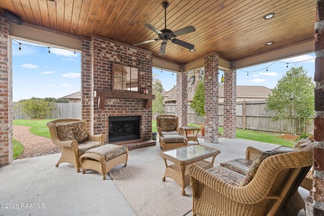 102 Marble Creek Cove, Lafayette, LA 70508