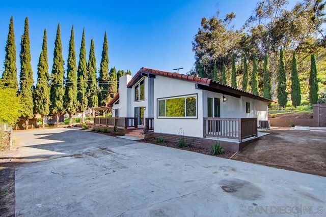 1172 North Ave, Escondido, CA 92026