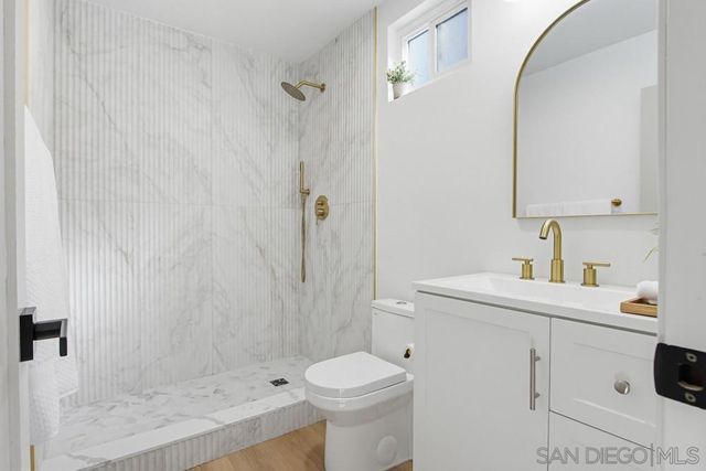 1172 North Ave, Escondido, CA 92026