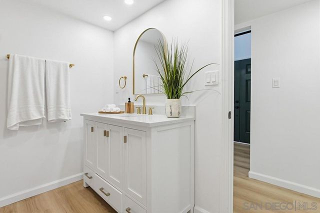 1172 North Ave, Escondido, CA 92026