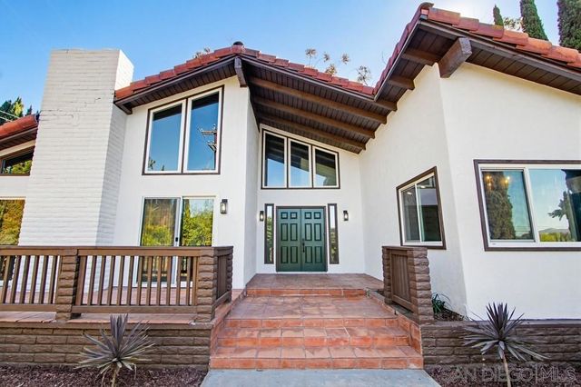 1172 North Ave, Escondido, CA 92026