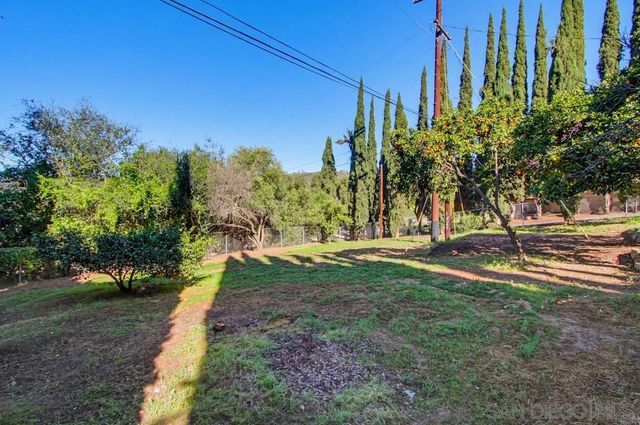 1172 North Ave, Escondido, CA 92026