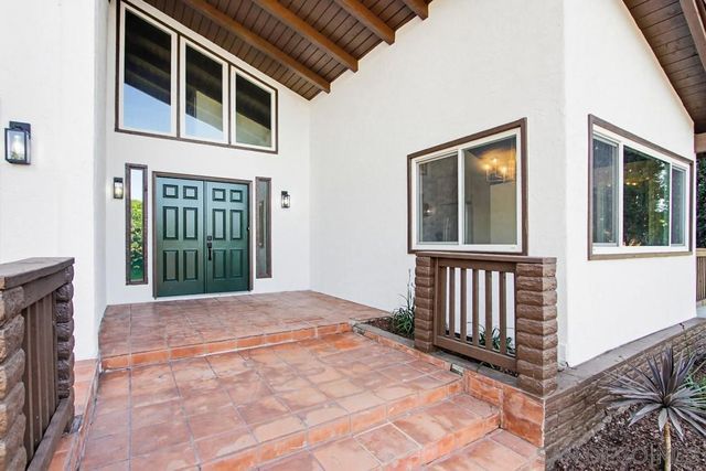 1172 North Ave, Escondido, CA 92026