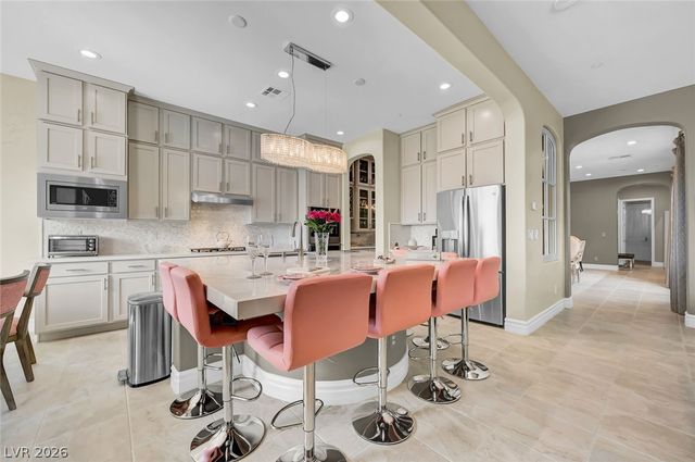 39 Contrada Fiore Drive, Henderson, NV 89011