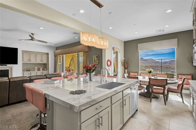 39 Contrada Fiore Drive, Henderson, NV 89011
