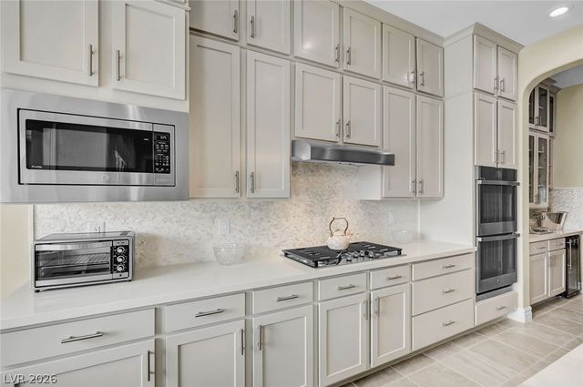 39 Contrada Fiore Drive, Henderson, NV 89011
