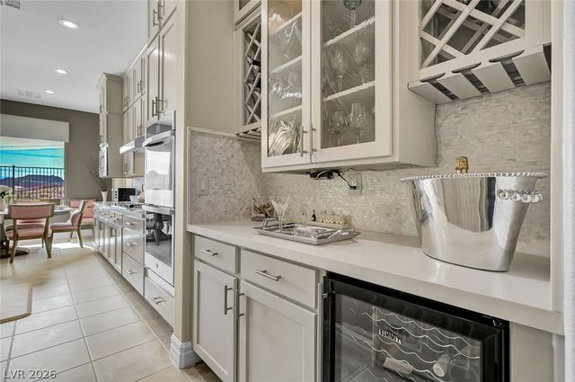 39 Contrada Fiore Drive, Henderson, NV 89011