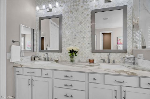 39 Contrada Fiore Drive, Henderson, NV 89011
