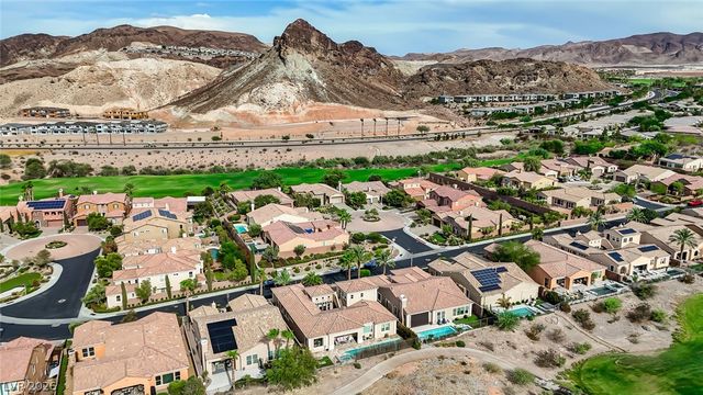 39 Contrada Fiore Drive, Henderson, NV 89011