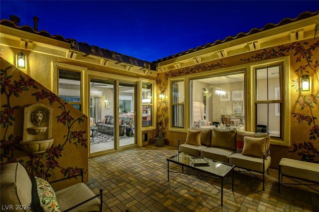 39 Contrada Fiore Drive, Henderson, NV 89011