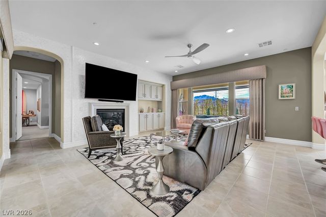 39 Contrada Fiore Drive, Henderson, NV 89011
