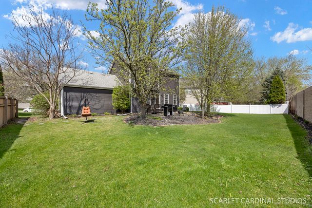 741 Cooper Court E, Aurora, IL 60504