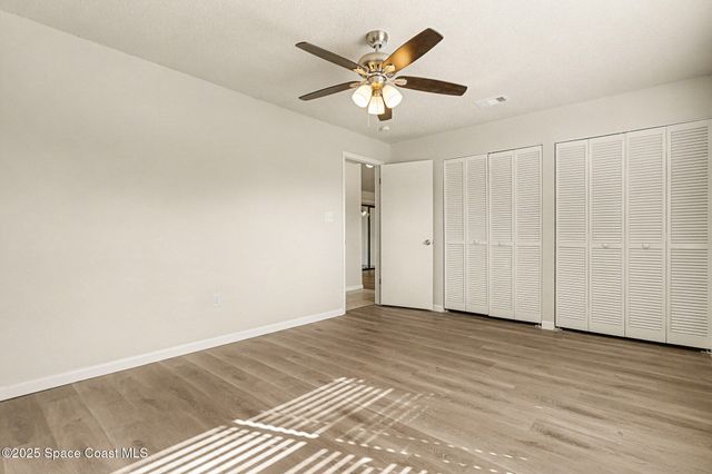 1337 Pakenham Street NW, Palm Bay, FL 32907