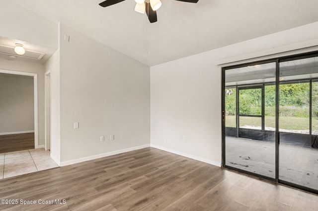 1337 Pakenham Street NW, Palm Bay, FL 32907