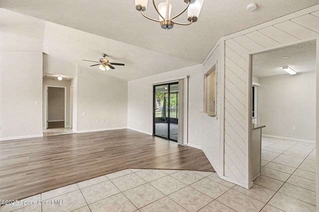 1337 Pakenham Street NW, Palm Bay, FL 32907