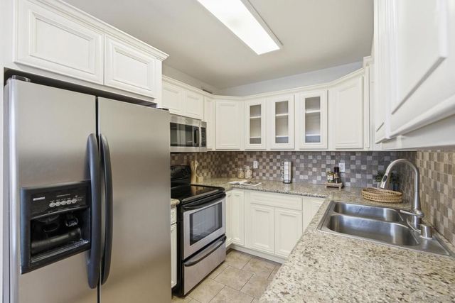 1030 Robinson Ave 312, San Diego, CA 92103