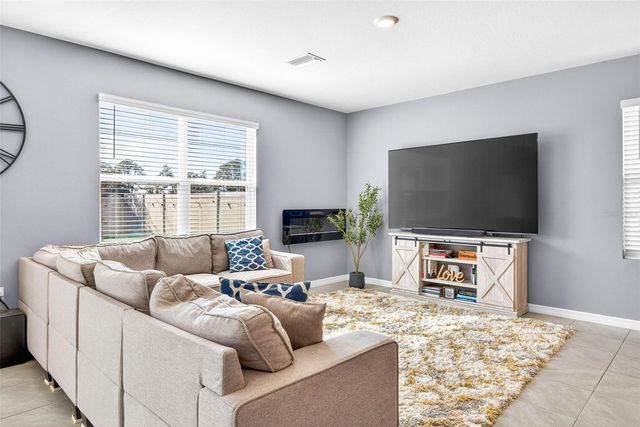 33608 BARBERRY LEAF WAY, Wesley Chapel, FL 33543