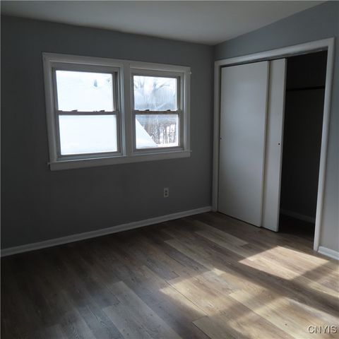 240 Genesee Park Drive, Syracuse, NY 13224