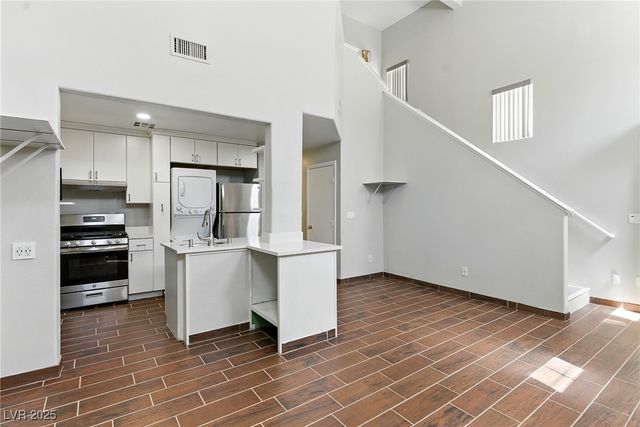 9572 Belle Rich Street, Las Vegas, NV 89123