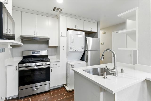 9572 Belle Rich Street, Las Vegas, NV 89123