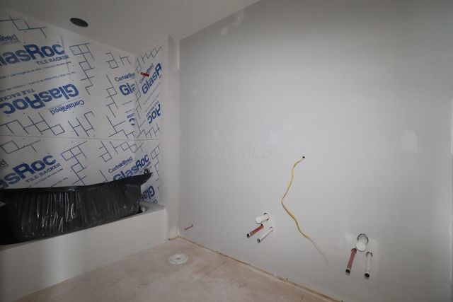 313 Reign Way, Pataskala, OH 43062