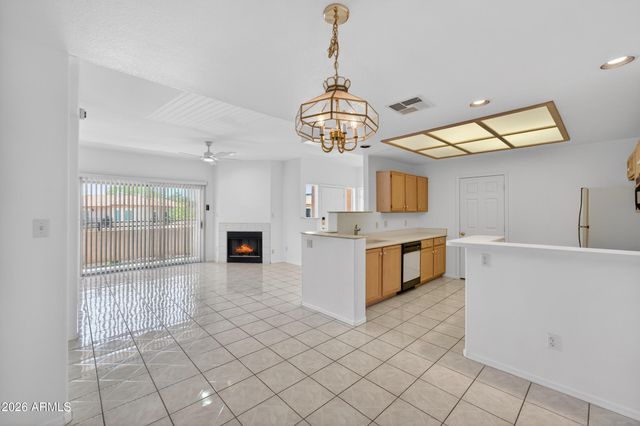 10410 N CAVE CREEK Road 2124, Phoenix, AZ 85020