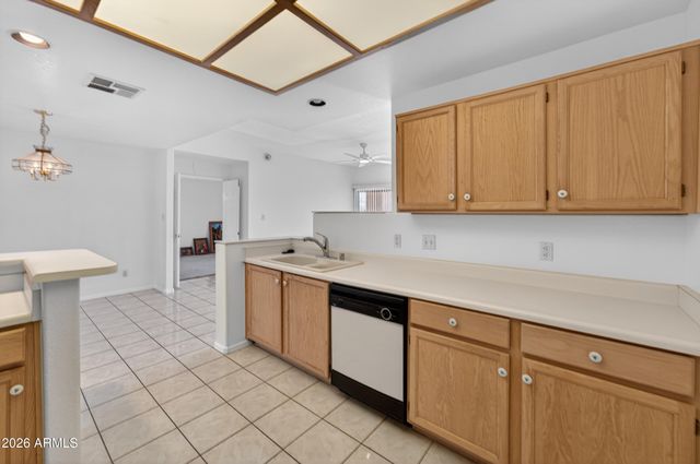 10410 N CAVE CREEK Road 2124, Phoenix, AZ 85020