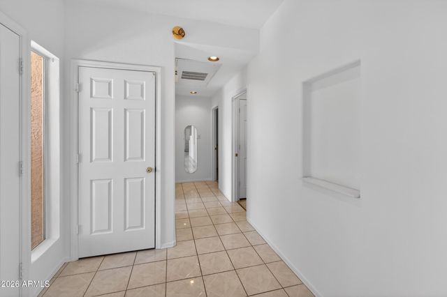 10410 N CAVE CREEK Road 2124, Phoenix, AZ 85020
