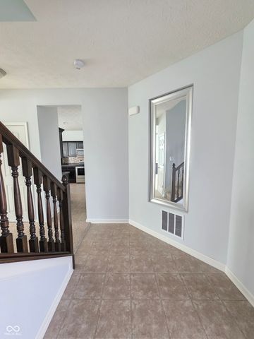 2347 Shadow Court, Columbus, IN 47201