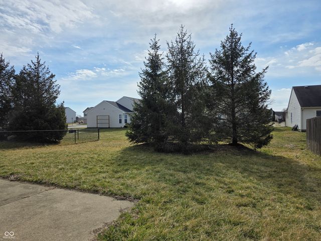 2347 Shadow Court, Columbus, IN 47201