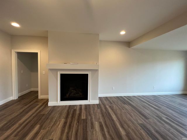 8836 Dahlia Court, Evansville, IN 47725