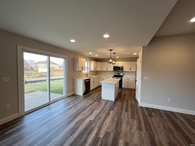 8836 Dahlia Court, Evansville, IN 47725