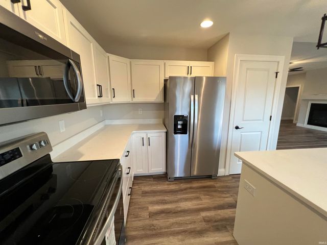 8836 Dahlia Court, Evansville, IN 47725