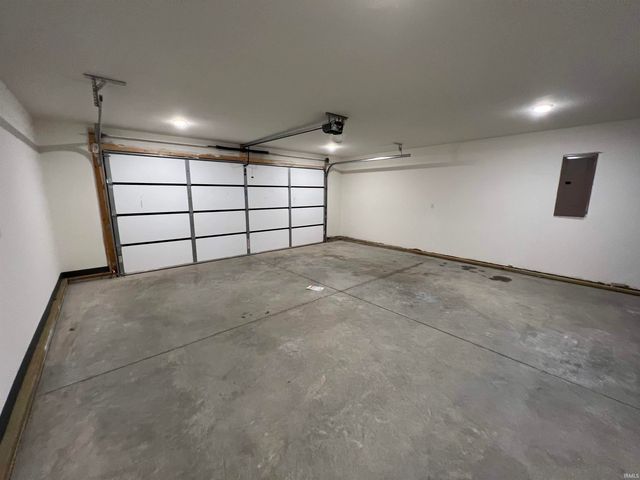 8836 Dahlia Court, Evansville, IN 47725