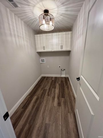 8836 Dahlia Court, Evansville, IN 47725