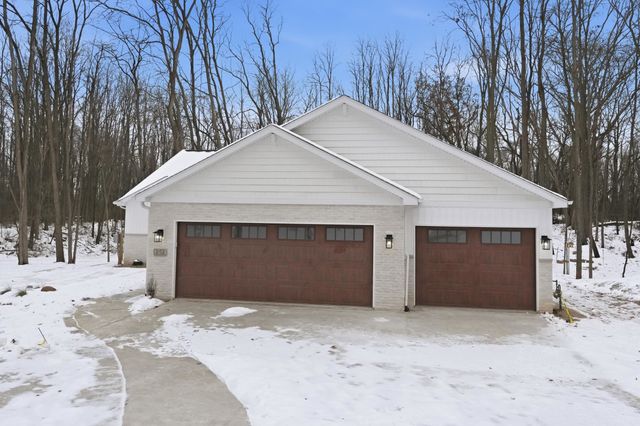 252 Lane 650 A, Snow Lake, Fremont, IN 46737