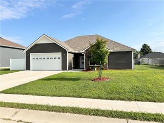 1700 W 6th Street Terrace, Knob Noster, MO 65336