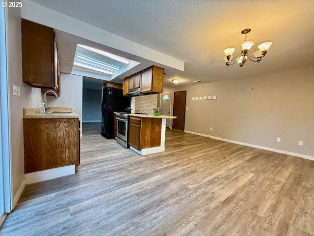 2065 HAYES St, North Bend, OR 97459